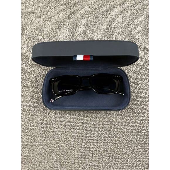 Tommy Hilfiger Sunglasses Black Stripe Square Frame TH Logo With Case UV Protect - Picture 7 of 11